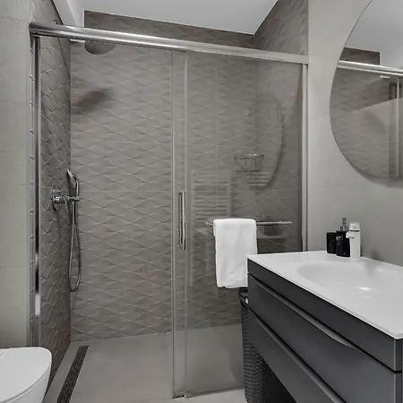 Luxury Sea View Sunrise Apartment