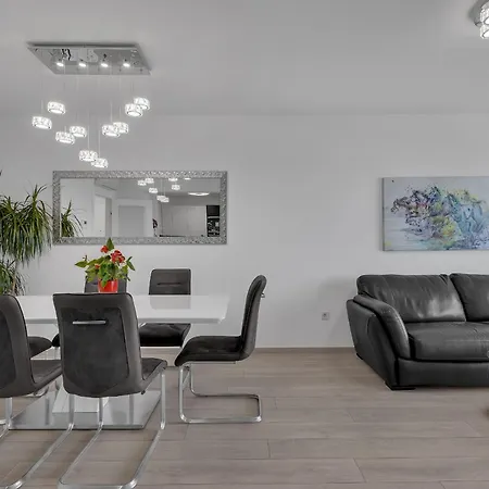 Luxury Sea View Sunrise Apartment Makarska